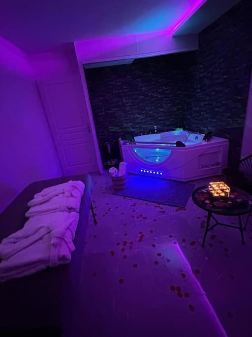 トゥールーズT3 5 Etoile Jacuzziアパートメント エクステリア 写真